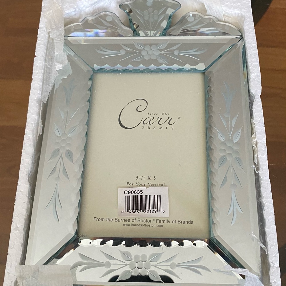 New Vintage Etched Mirror Top Arch Photo Frame - Picture 2 of 4